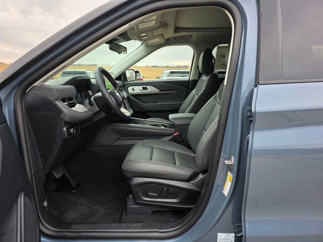 New 2026 Ford Explorer Active w/ Active Comfort Package image 4