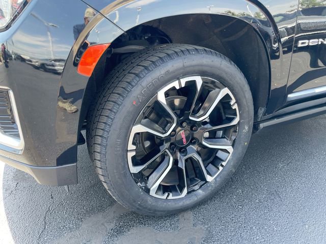 Used 2022 GMC Yukon XL Denali image 8