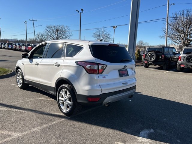 Used 2017 Ford Escape SE image 5