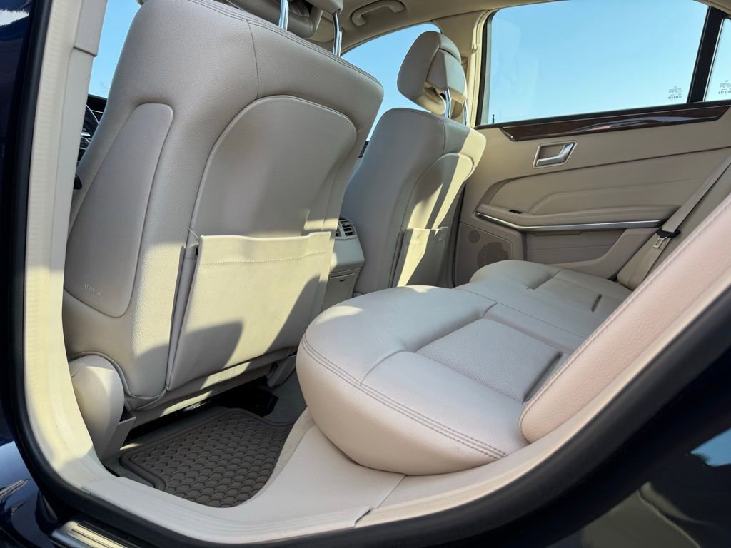 Used 2014 Mercedes-Benz E 350 4MATIC Sedan image 27