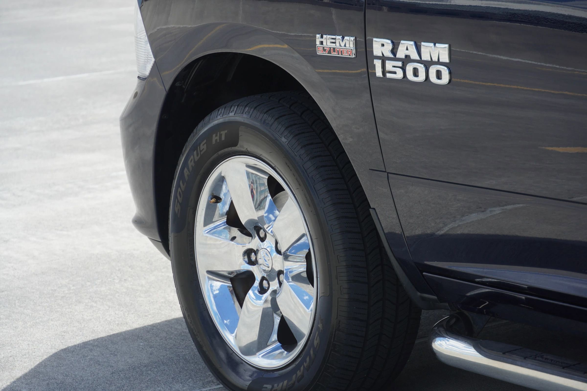 Used 2013 RAM 1500 Express image 39