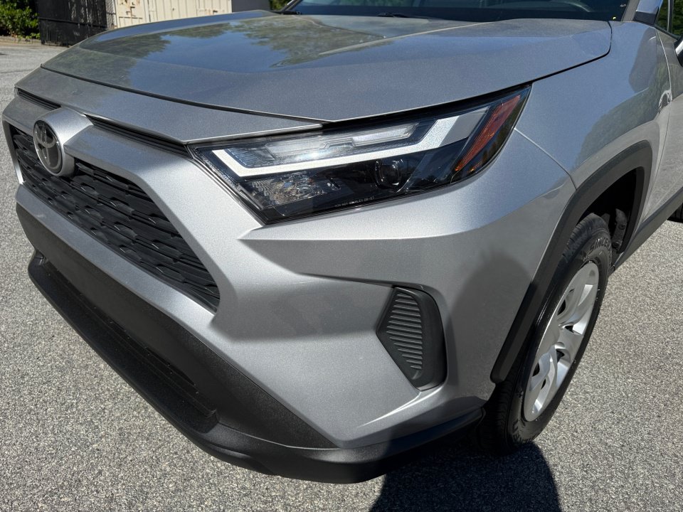 Used 2023 Toyota RAV4 LE AWD/4WD image 30