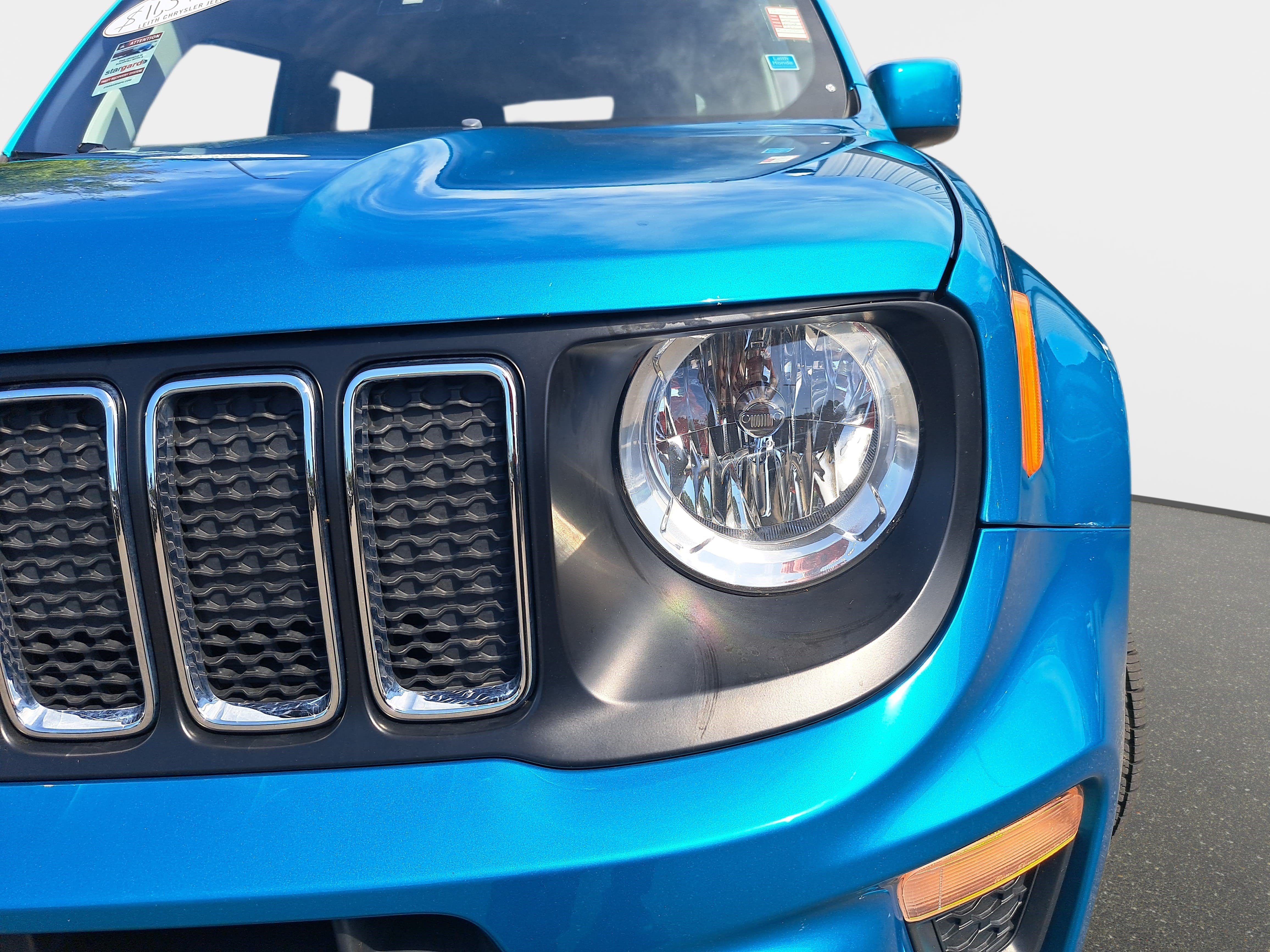 Used 2020 Jeep Renegade Latitude FWD image 28