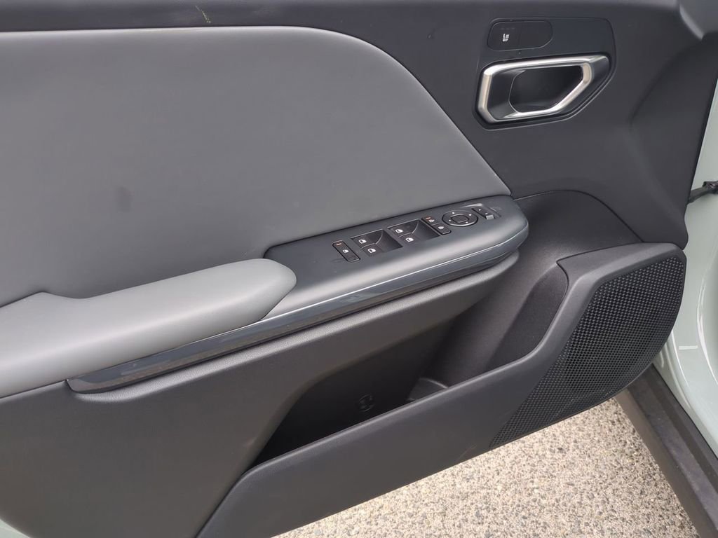 New 2026 Kia K4 LXS image 21