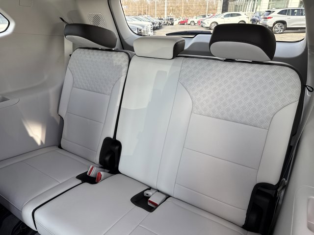 New 2026 GMC Acadia Denali w/ Super Cruise Package FWD image 7