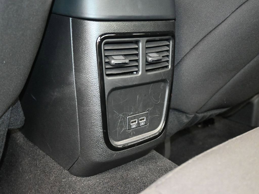 Used 2023 Dodge Charger SXT w/ Blacktop Package image 32