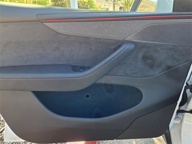Used 2026 Tesla Model Y Long Range image 17