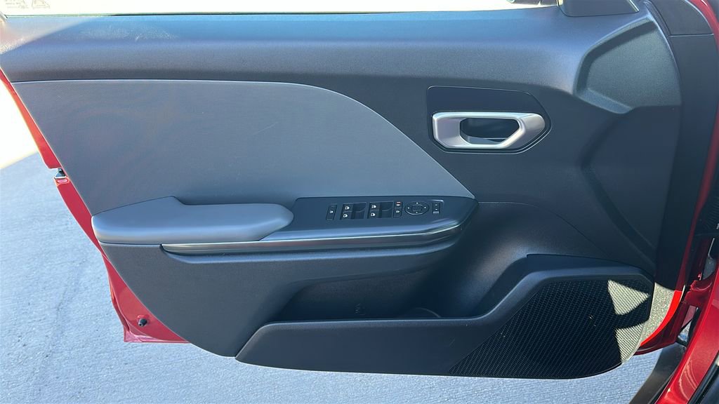 Used 2025 Kia K4 LXS FWD image 19