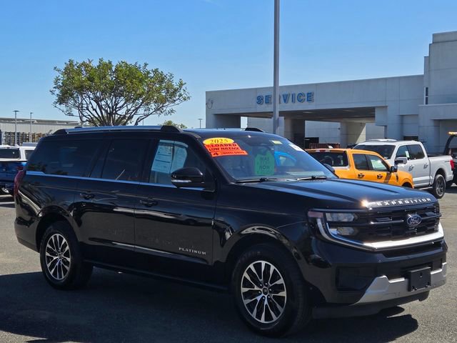 Certified 2025 Ford Expedition Max Platinum image 3