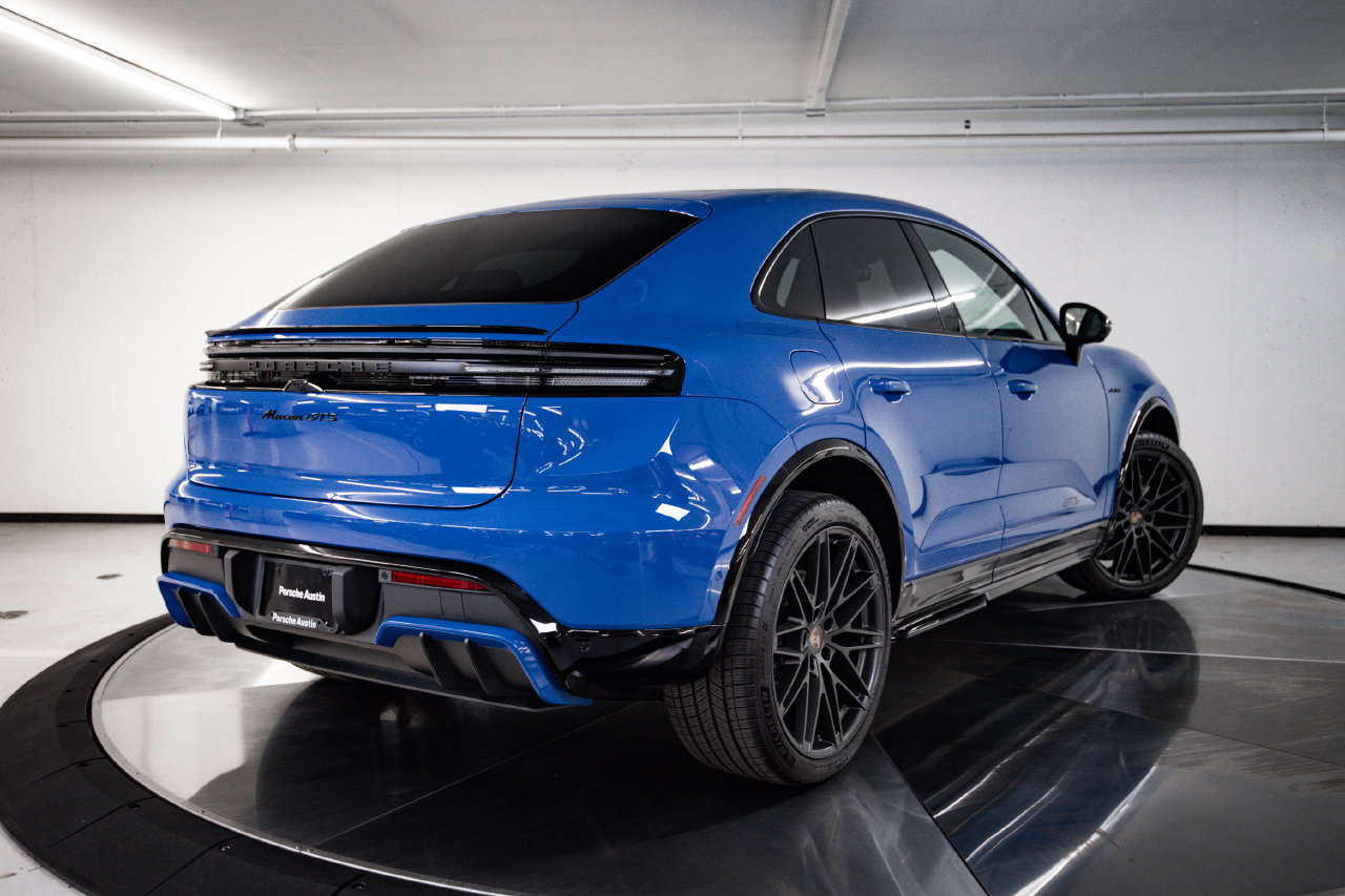 New 2026 Porsche Macan GTS Electric AWD/4WD image 7