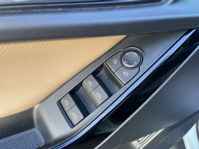 Used 2025 Chevrolet Equinox ACTIV w/ Safety and Technology Package image 11