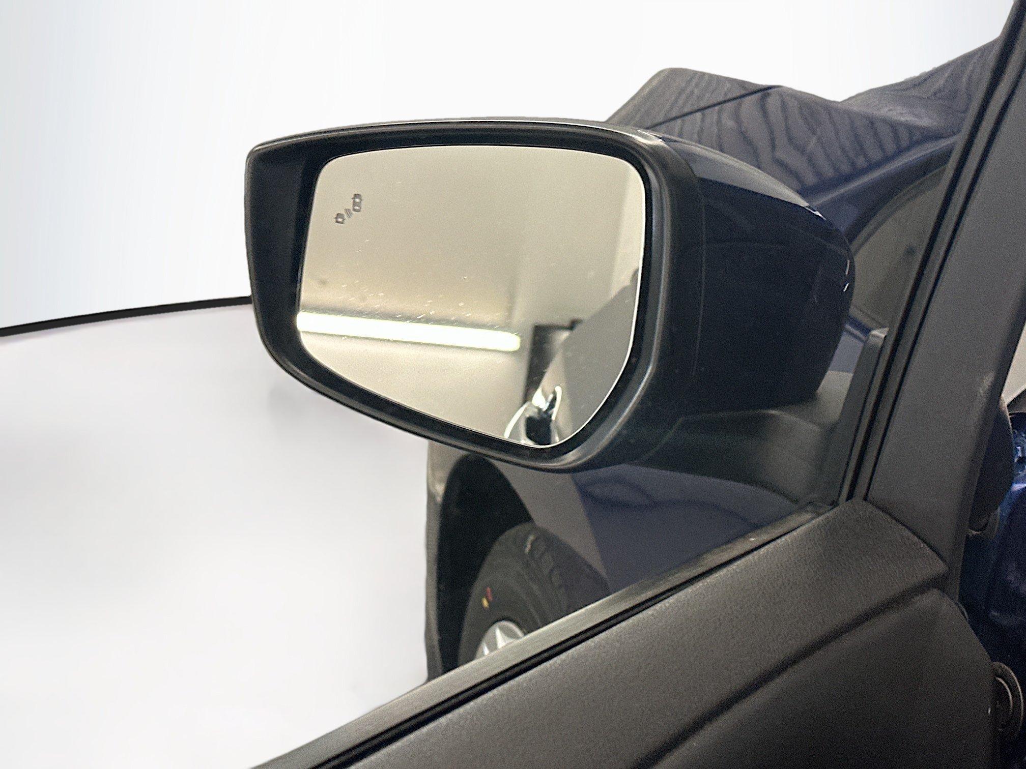 Used 2025 Nissan Leaf S FWD image 16