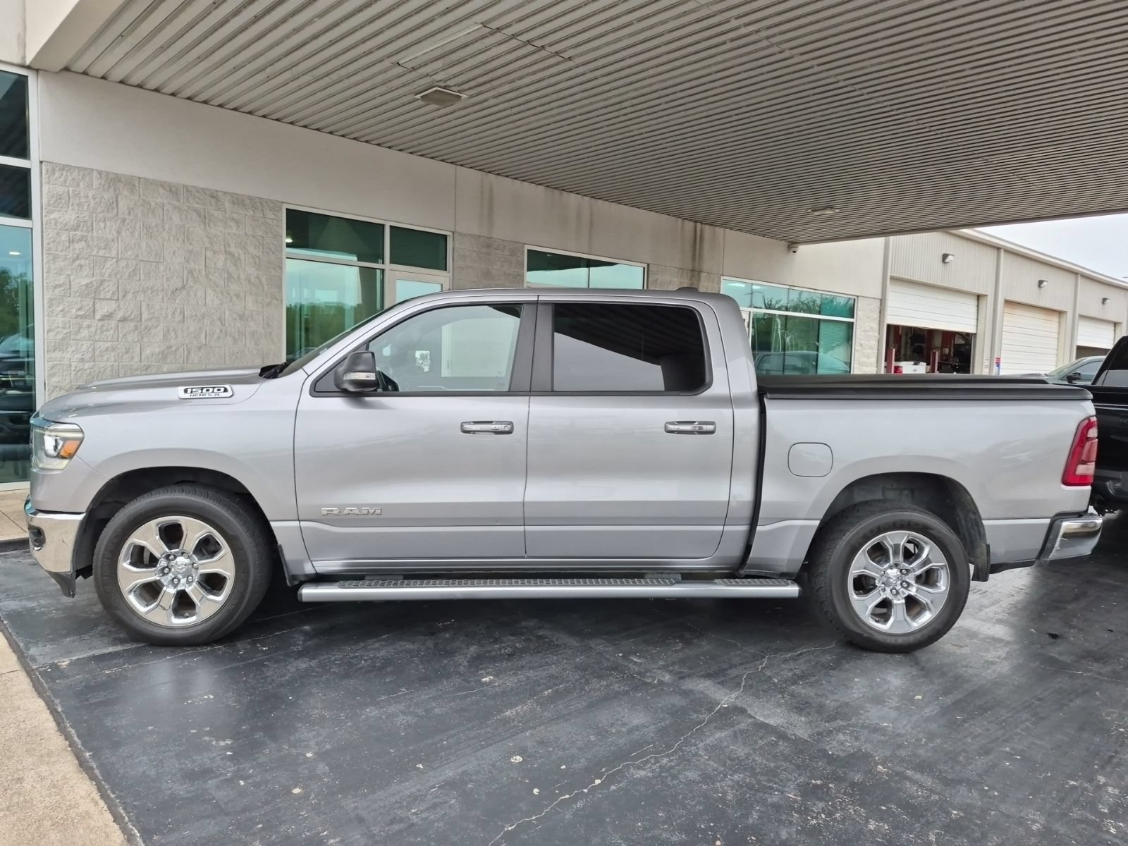 Used 2019 RAM 1500 Big Horn RWD image 2