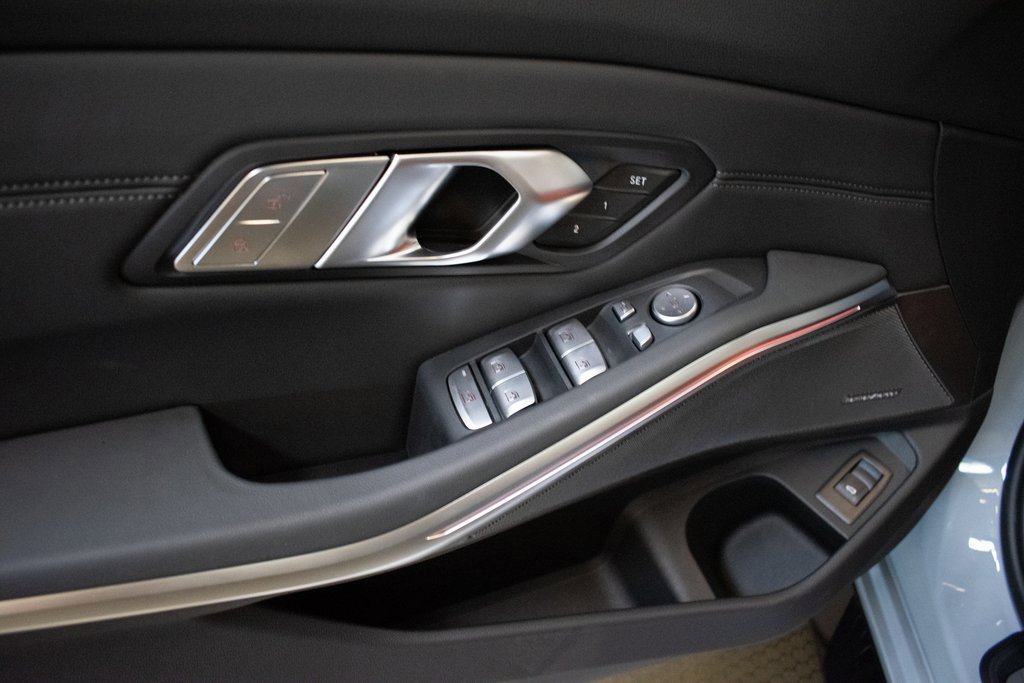 New 2026 BMW M3 w/ Executive Package image 23