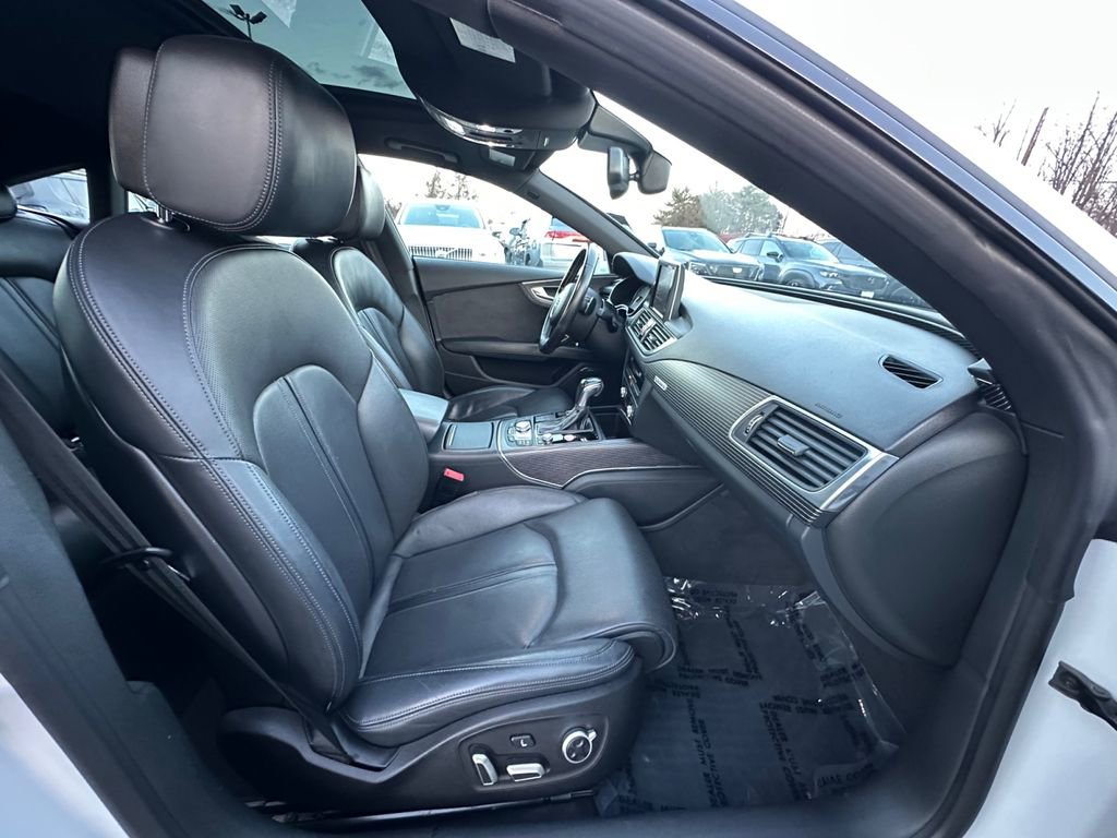Used 2017 Audi S7 Premium Plus image 32
