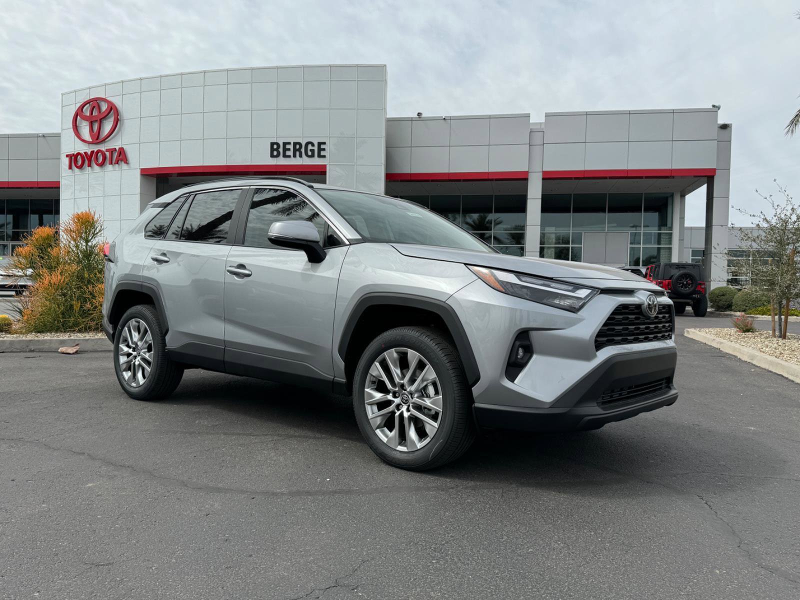 New 2025 Toyota RAV4 XLE