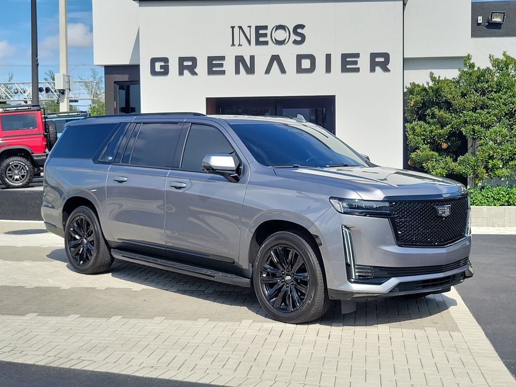 Used 2021 Cadillac Escalade ESV Sport Platinum w/ Heavy-Duty Trailer Package AWD/4WD image 1