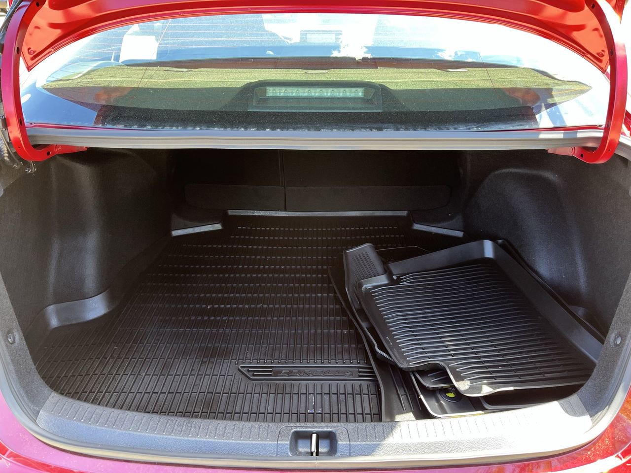 Used 2026 Toyota Corolla LE w/ LE Premium Package image 26