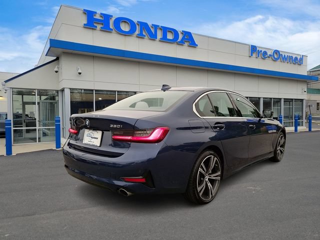 Used 2021 BMW 330i xDrive Sedan w/ Premium Package AWD/4WD image 4