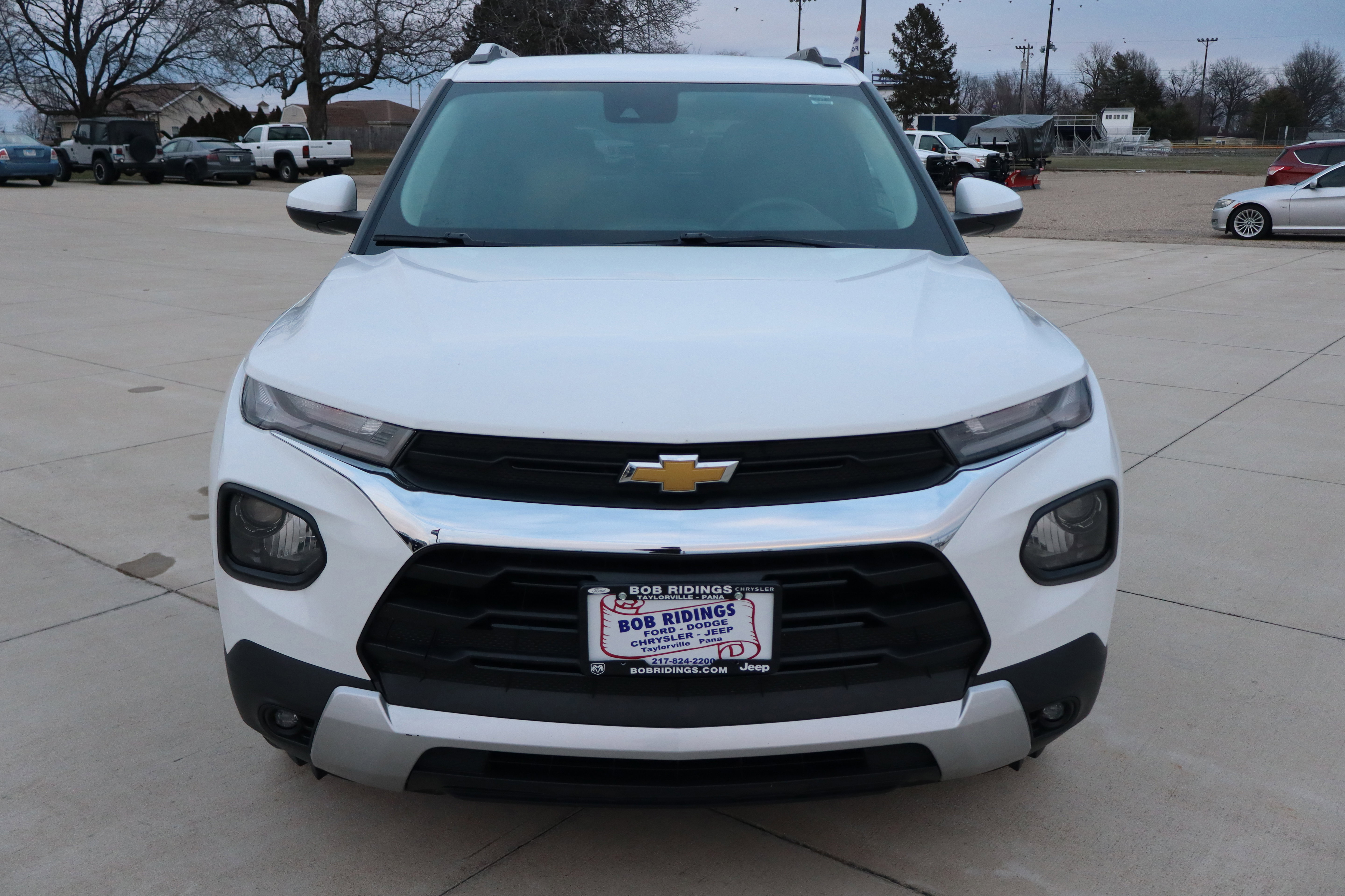 Used 2023 Chevrolet TrailBlazer LT w/ Convenience Package image 2