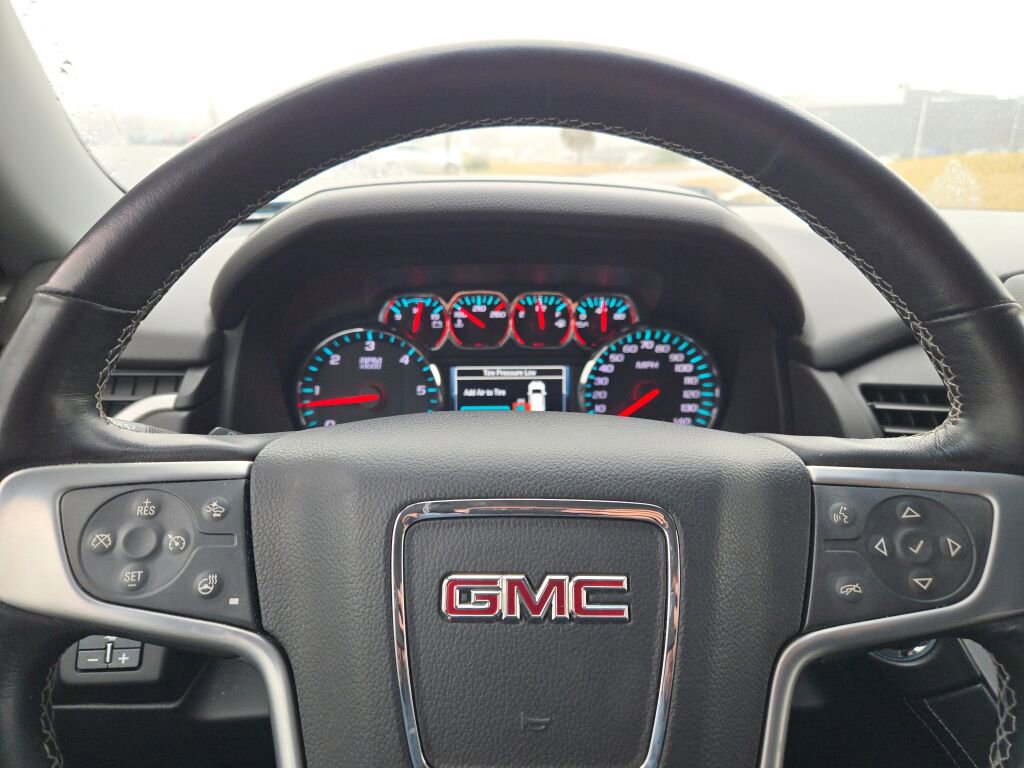 Used 2020 GMC Yukon XL SLT w/ Premium Edition image 28