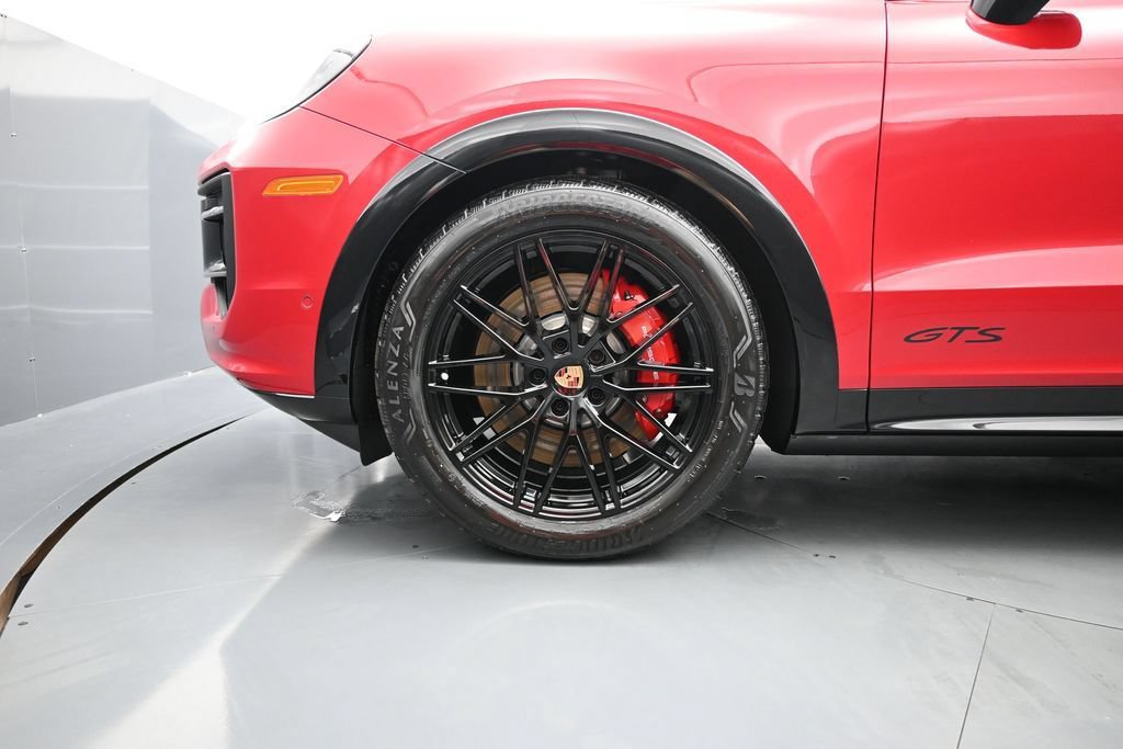New 2026 Porsche Cayenne GTS AWD/4WD image 9