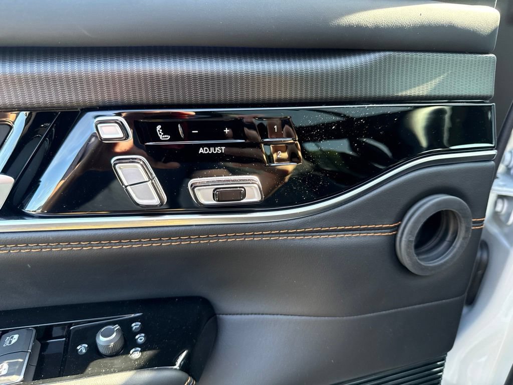 New 2026 Jeep Grand Wagoneer L Summit AWD/4WD image 20