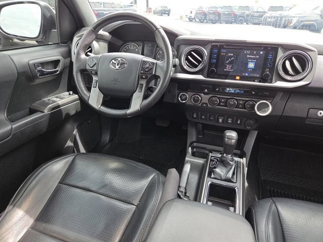 Used 2019 Toyota Tacoma TRD Sport AWD/4WD image 31