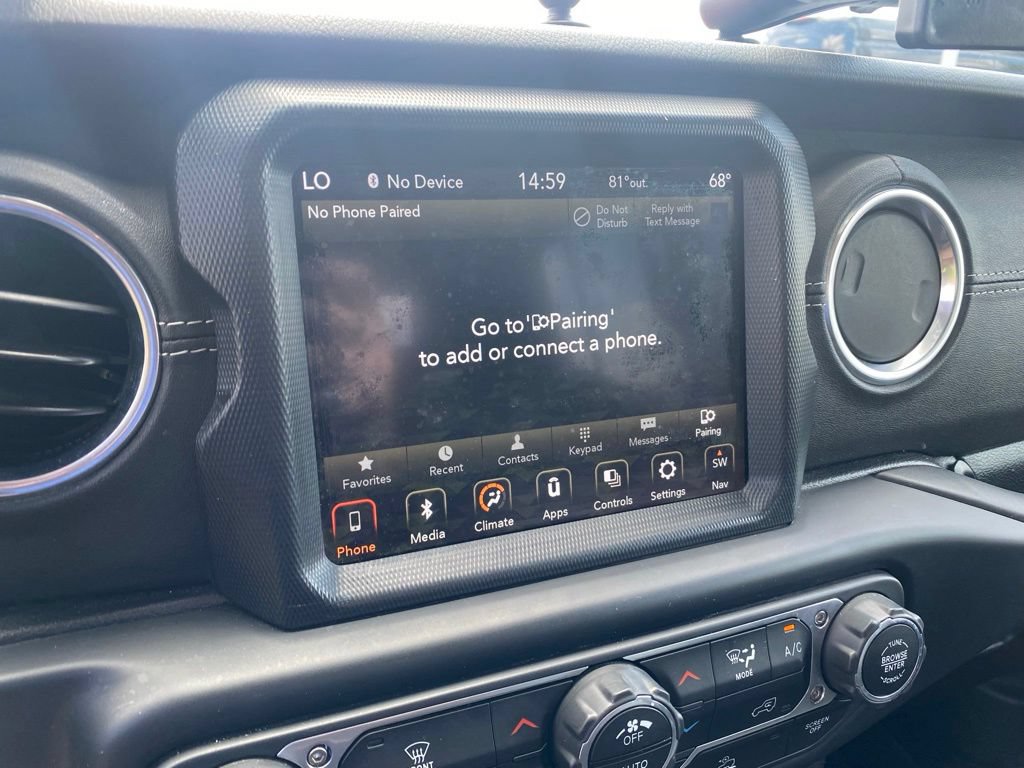 Used 2020 Jeep Gladiator Overland AWD/4WD image 18