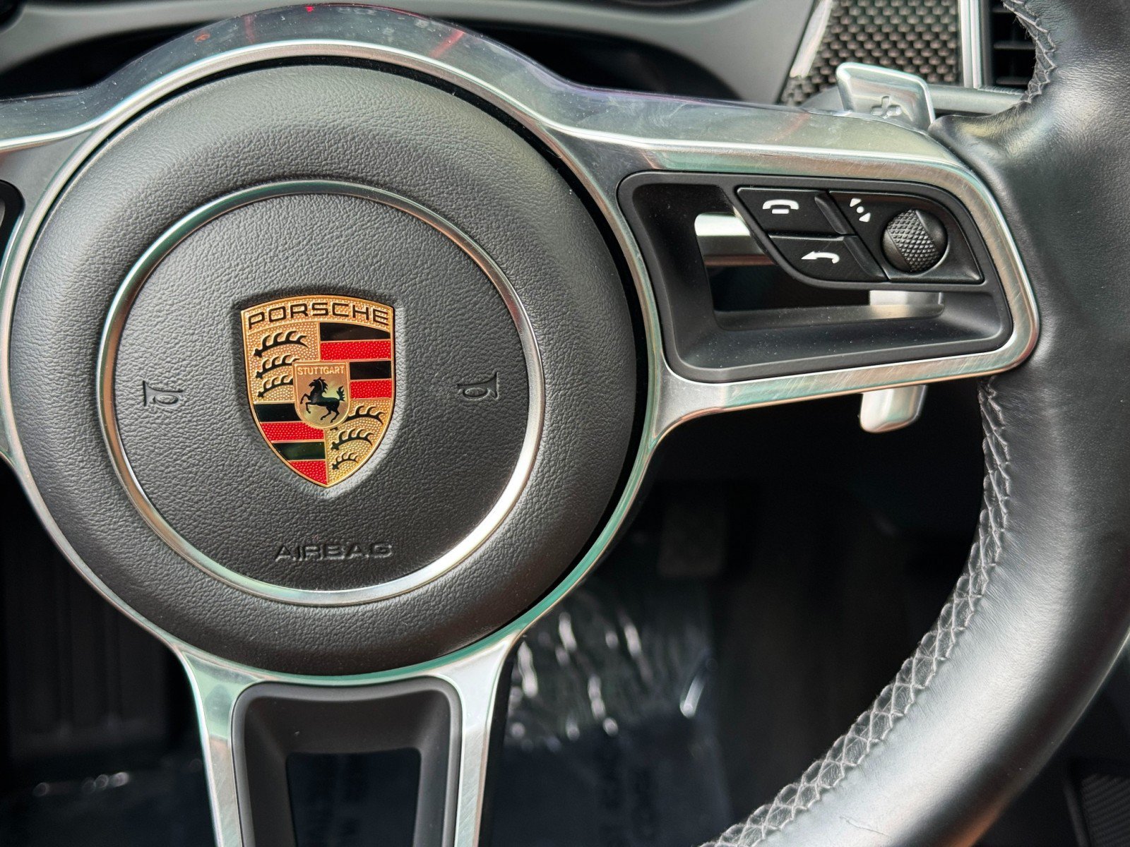 Used 2018 Porsche Macan GTS w/ Premium Package Plus AWD/4WD image 22