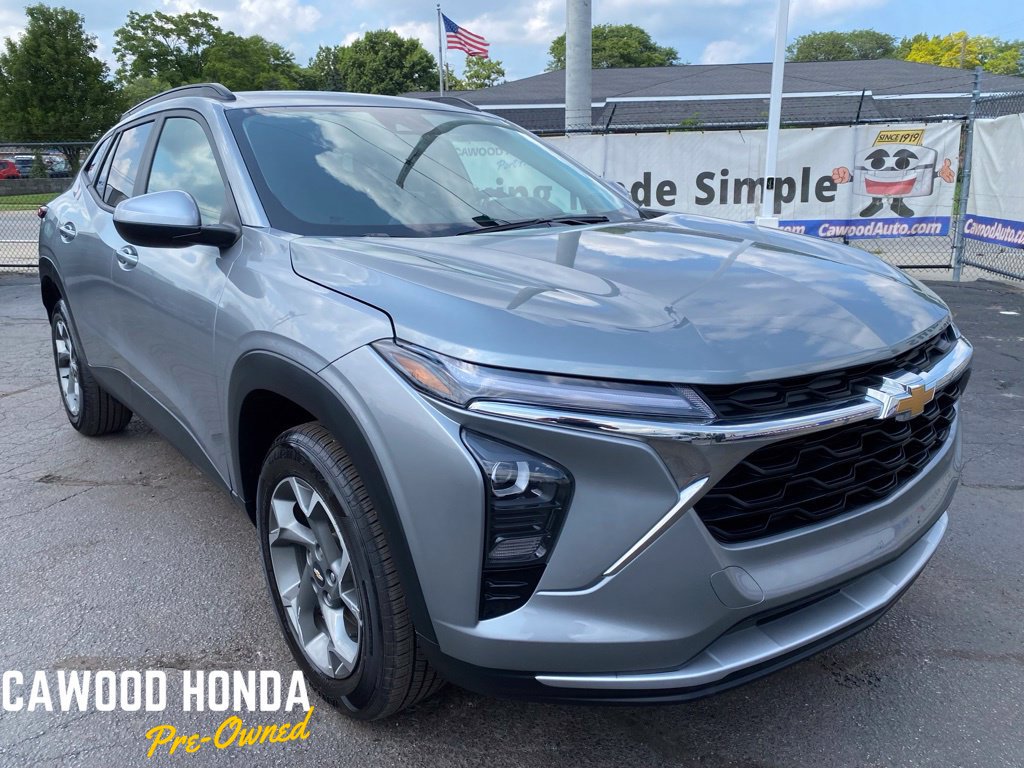 Used 2025 Chevrolet Trax LT FWD 360° Tour