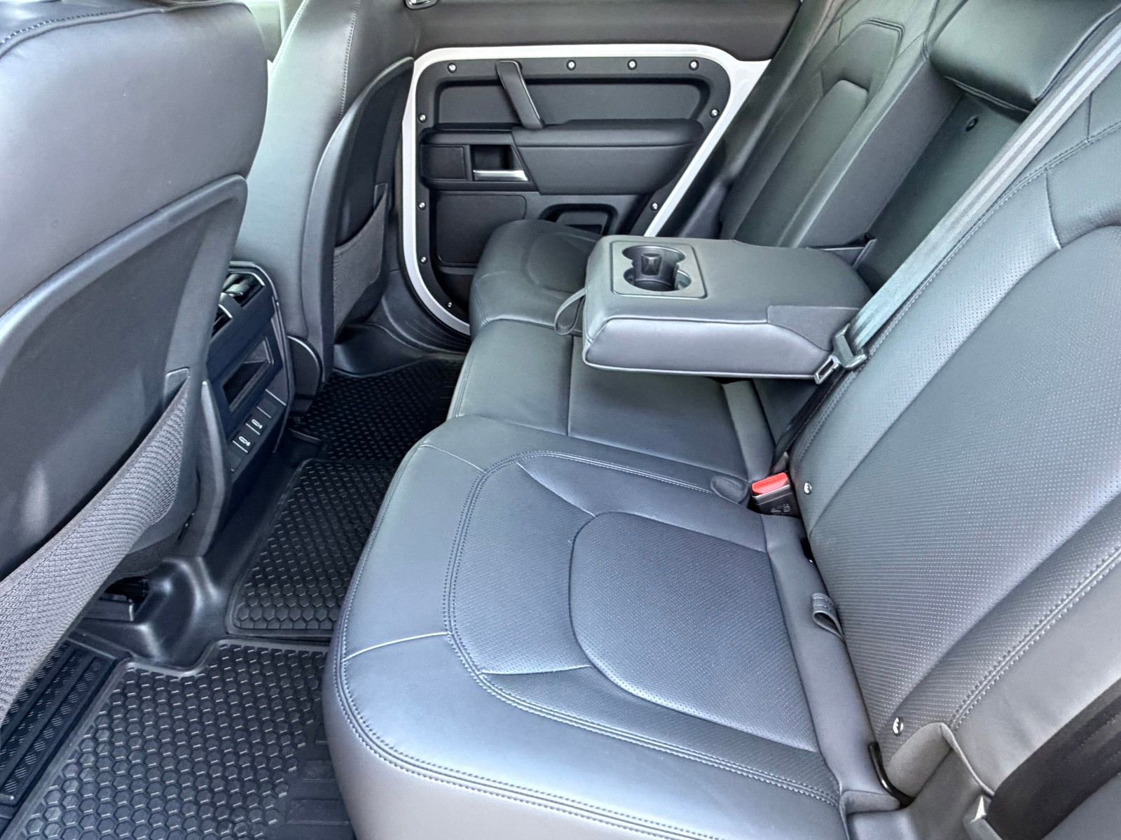 New 2026 Land Rover Defender 110 S AWD/4WD image 22