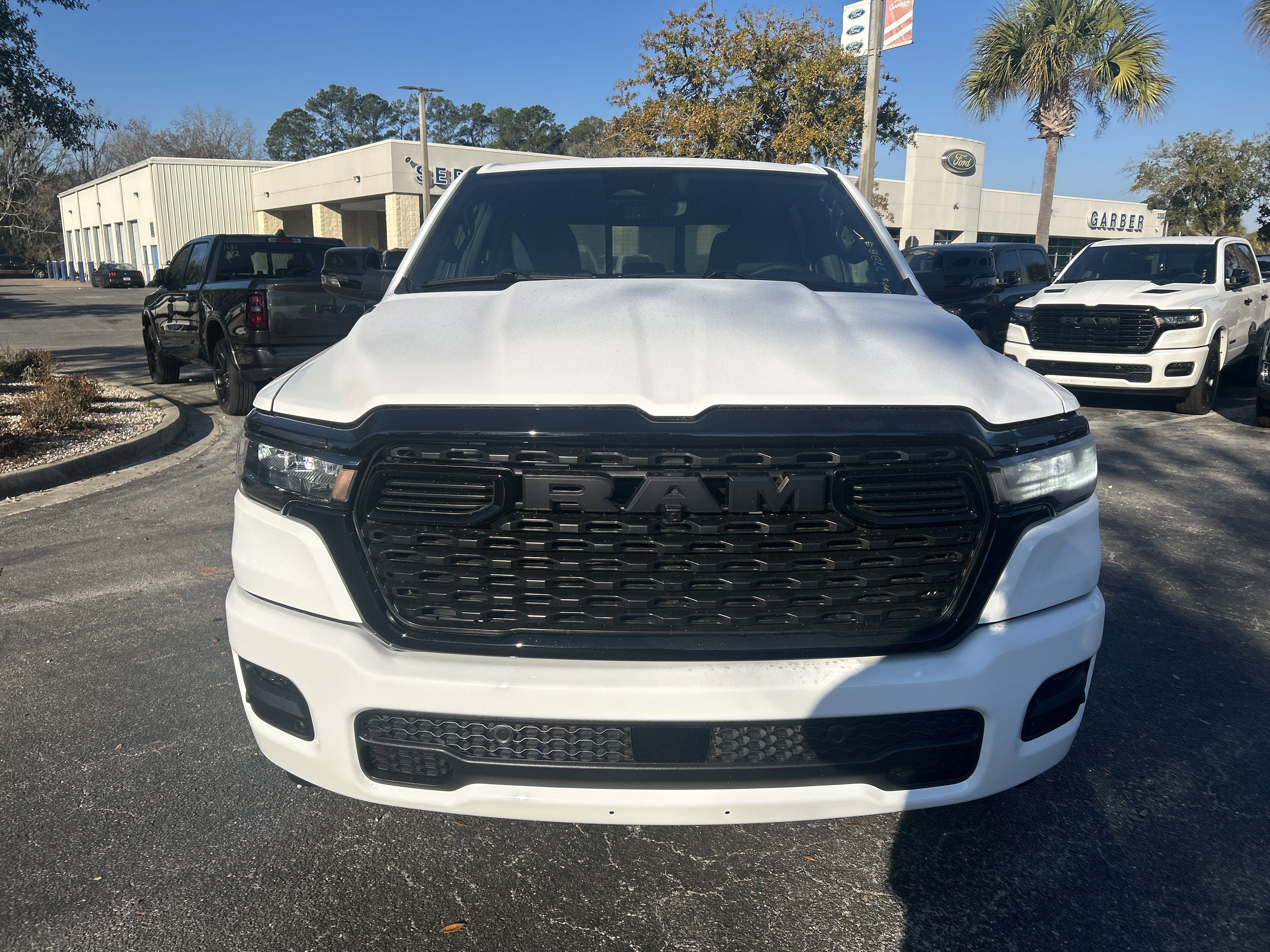 New 2026 RAM 1500 4x4 Crew Cab image 2