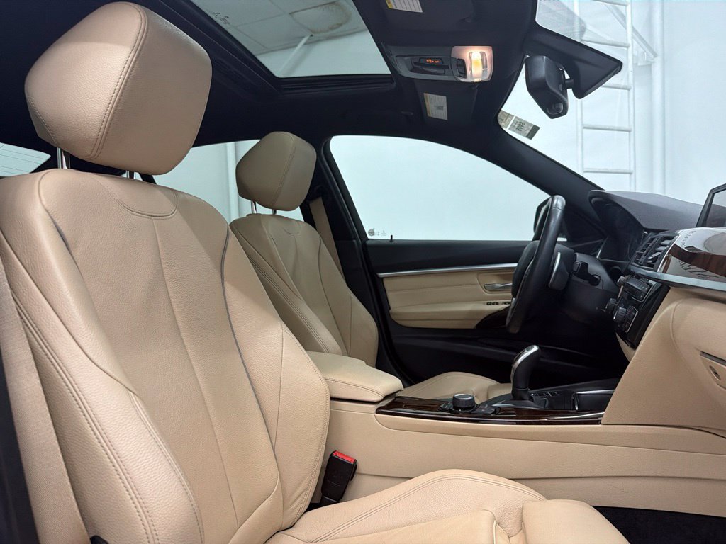 Used 2017 BMW 330i Sedan RWD image 34