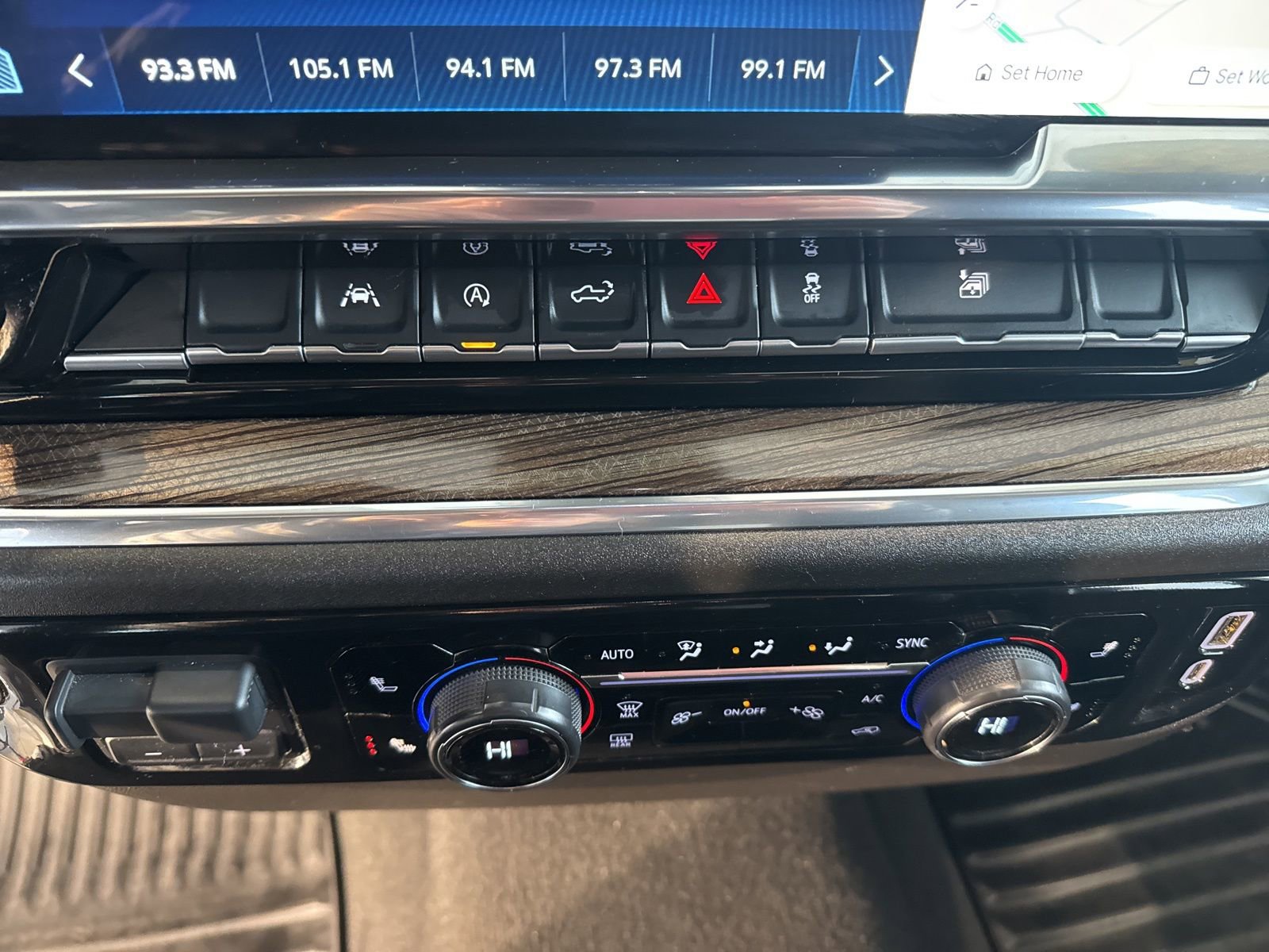 Used 2025 Chevrolet Silverado 1500 LT image 33