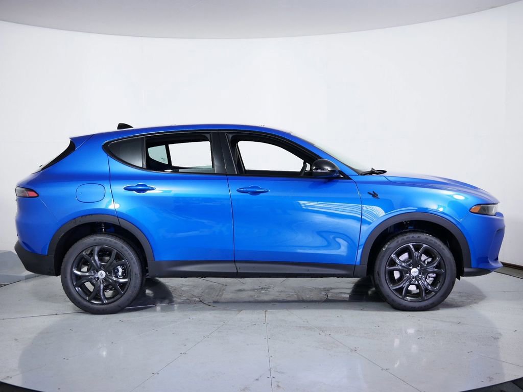 Used 2024 Dodge Hornet GT w/ GT Blacktop Package image 9