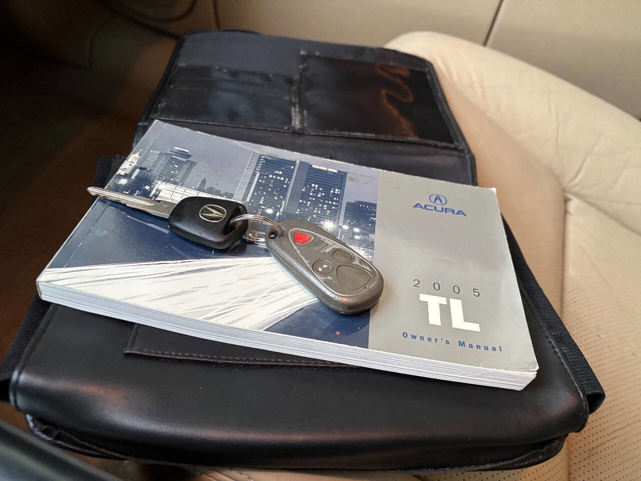 Used 2005 Acura TL image 24