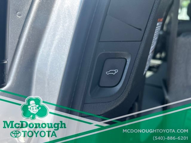Used 2016 Toyota Sequoia Platinum AWD/4WD image 9