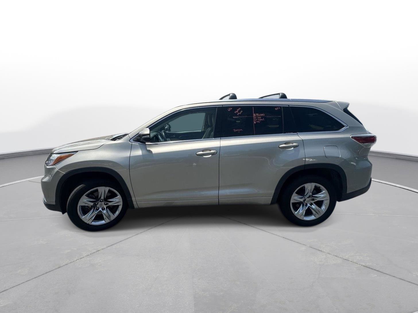 Used 2015 Toyota Highlander Limited FWD image 9