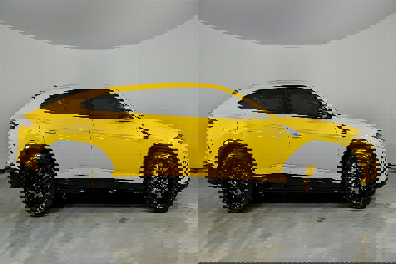 Used 2021 Lamborghini Urus image 14