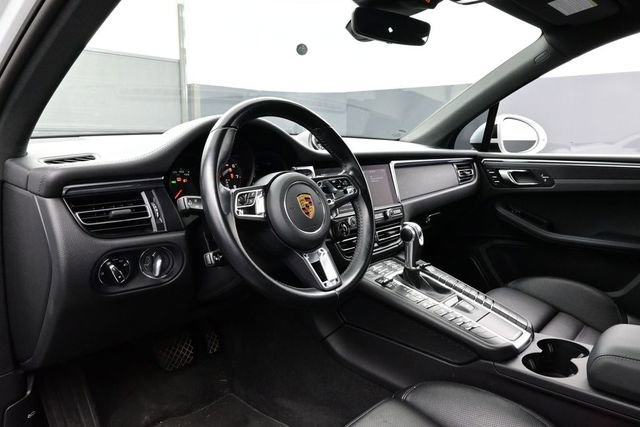 Certified 2021 Porsche Macan GTS AWD/4WD image 4