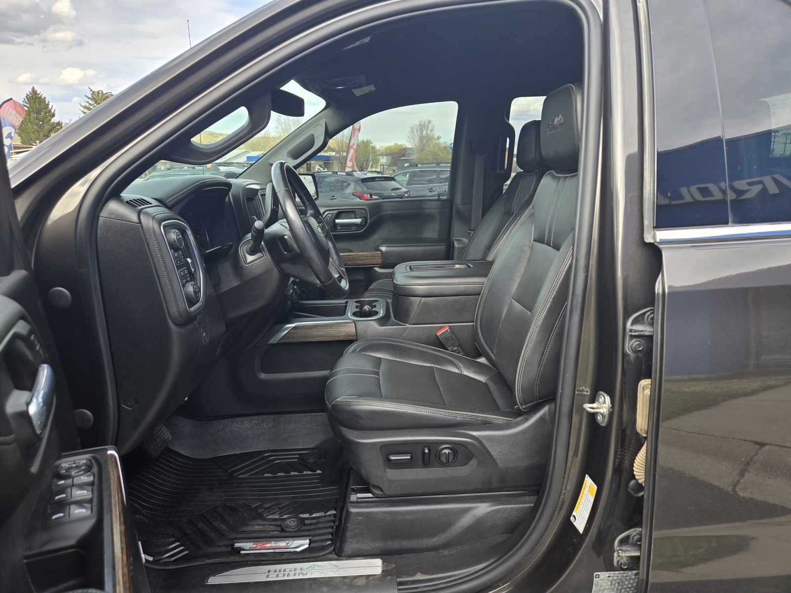 Used 2021 Chevrolet Silverado 1500 High Country w/ Z71 Off-Road Package image 9