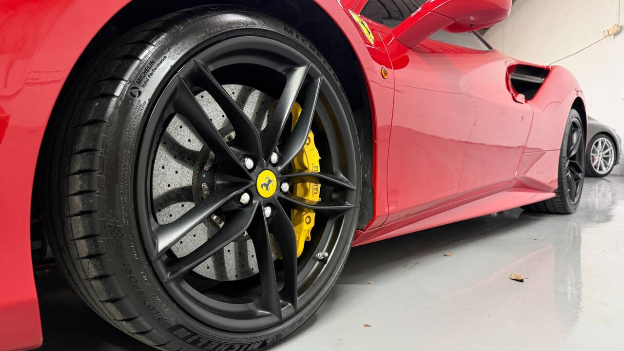Used 2016 Ferrari 488 GTB image 28