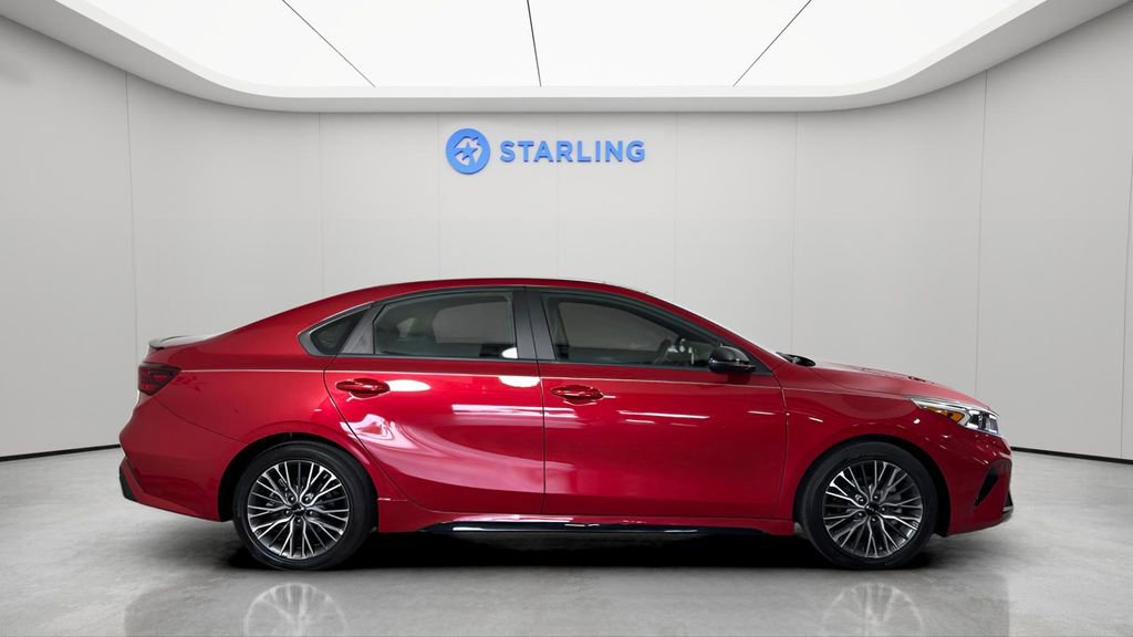 Used 2024 Kia Forte GT-Line w/ GT-Line Premium Package image 12