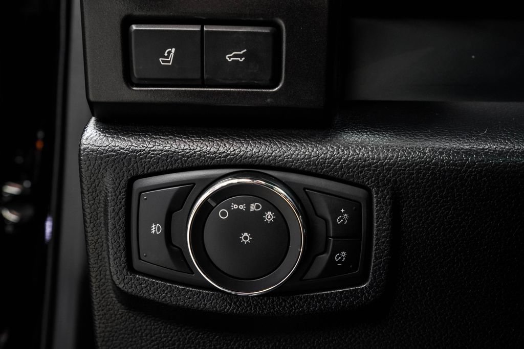 Used 2018 Ford Expedition Max Limited w/ Equipment Group 302A AWD/4WD image 46