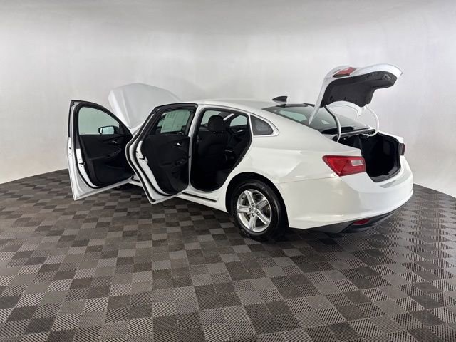 Used 2023 Chevrolet Malibu LS image 16