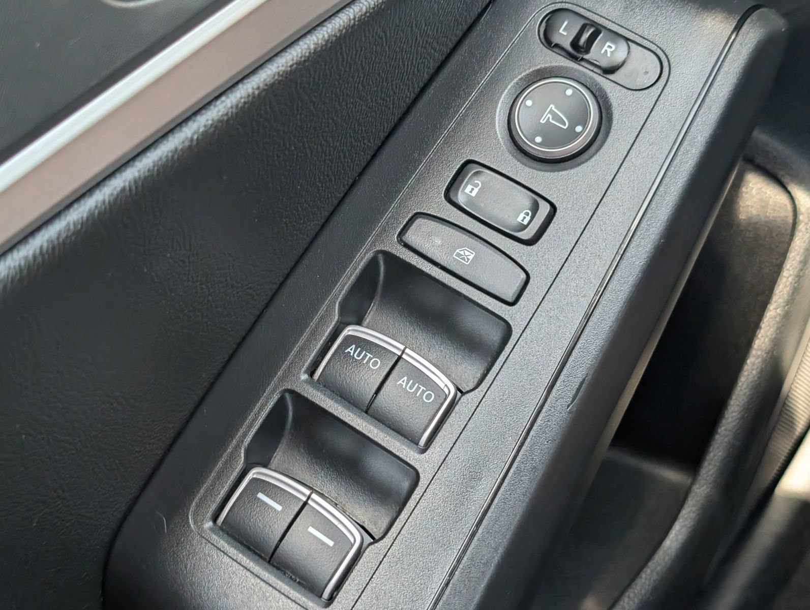 Used 2023 Acura Integra FWD image 11