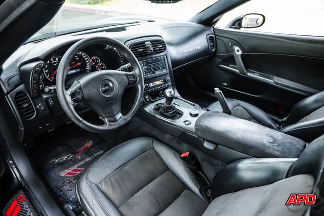 Used 2012 Chevrolet Corvette Grand Sport w/ 4LT Preferred Equipment Group RWD image 2