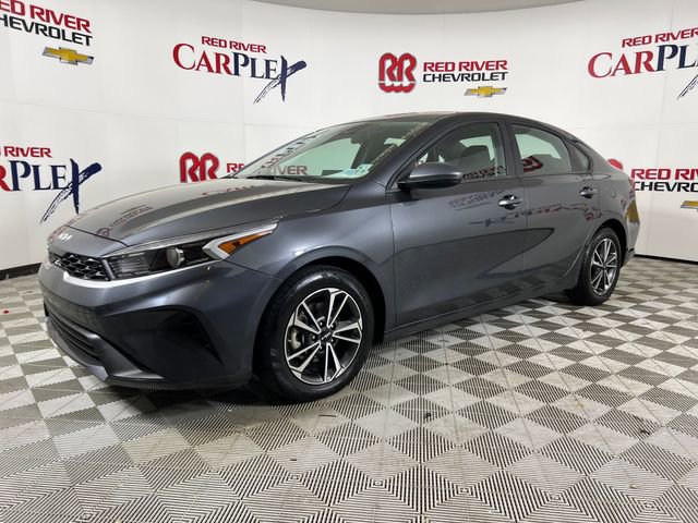 Used 2024 Kia Forte LXS image 3