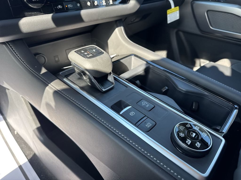 New 2026 Nissan Pathfinder SL image 20